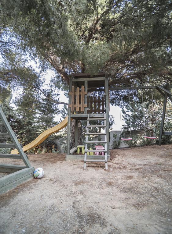 Villa Corina Near The Airport Kouvaras Экстерьер фото