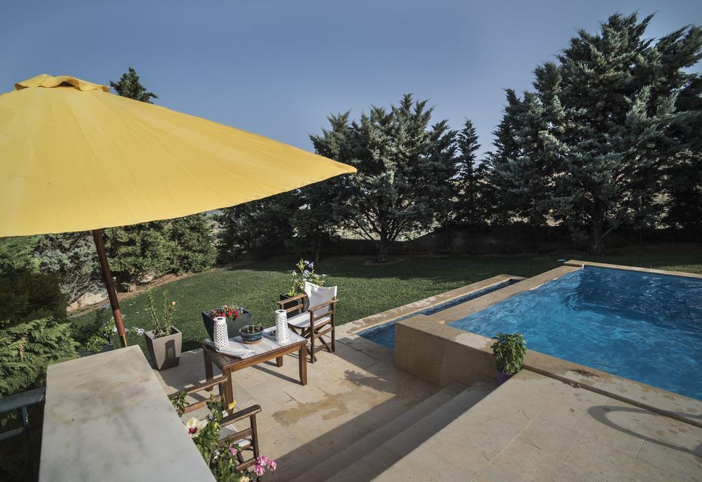 Villa Corina Near The Airport Kouvaras Экстерьер фото