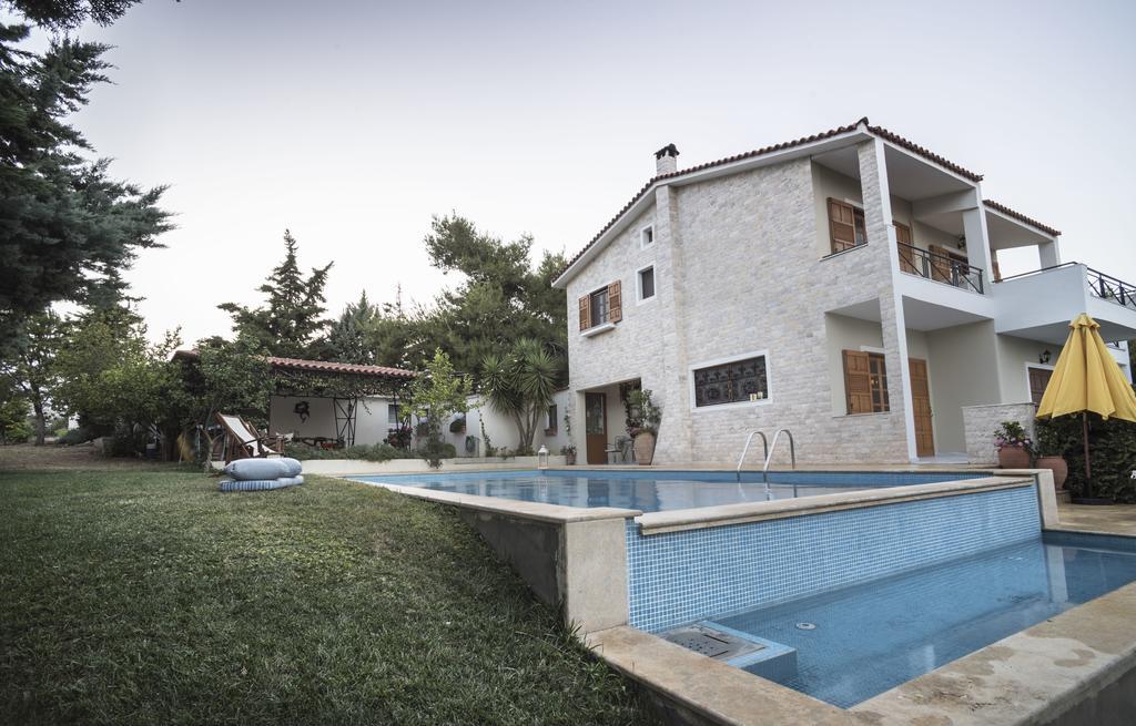 Villa Corina Near The Airport Kouvaras Экстерьер фото