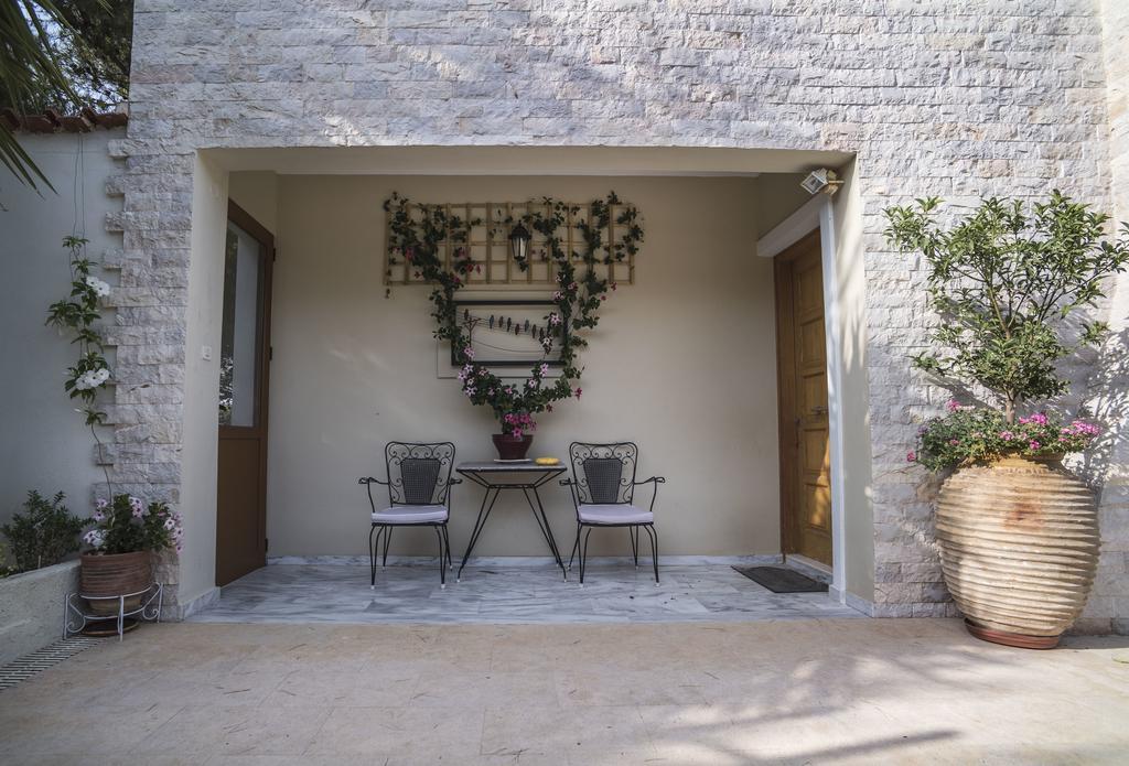 Villa Corina Near The Airport Kouvaras Экстерьер фото