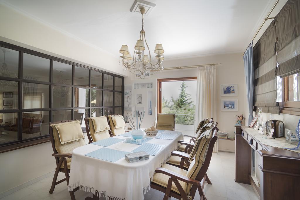 Villa Corina Near The Airport Kouvaras Экстерьер фото